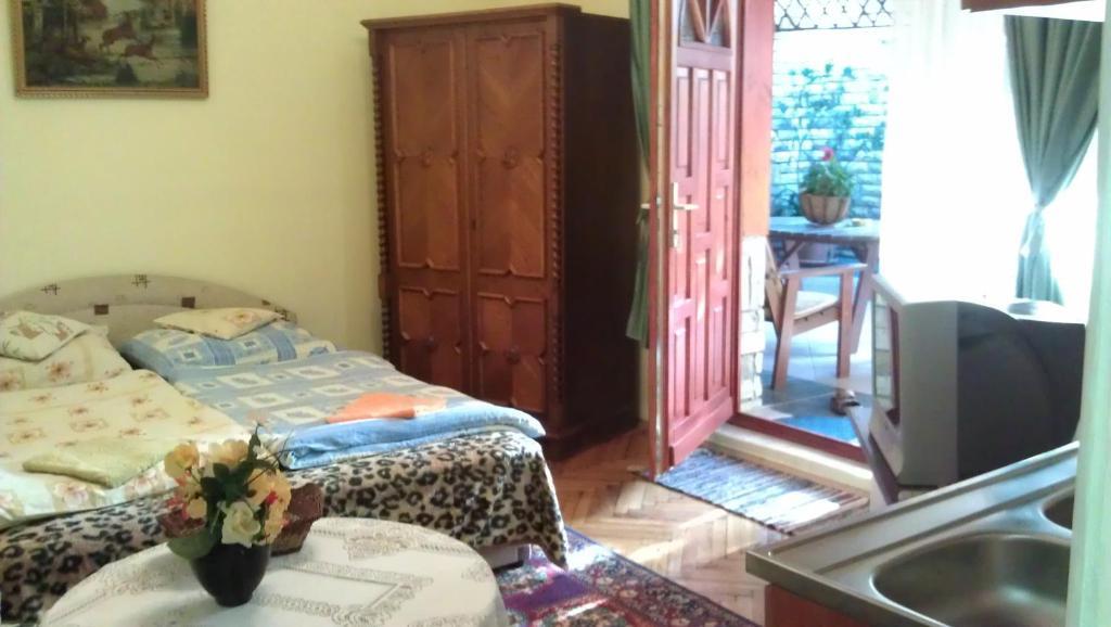 Kitty Apartman Apartment Miskolc Exterior photo